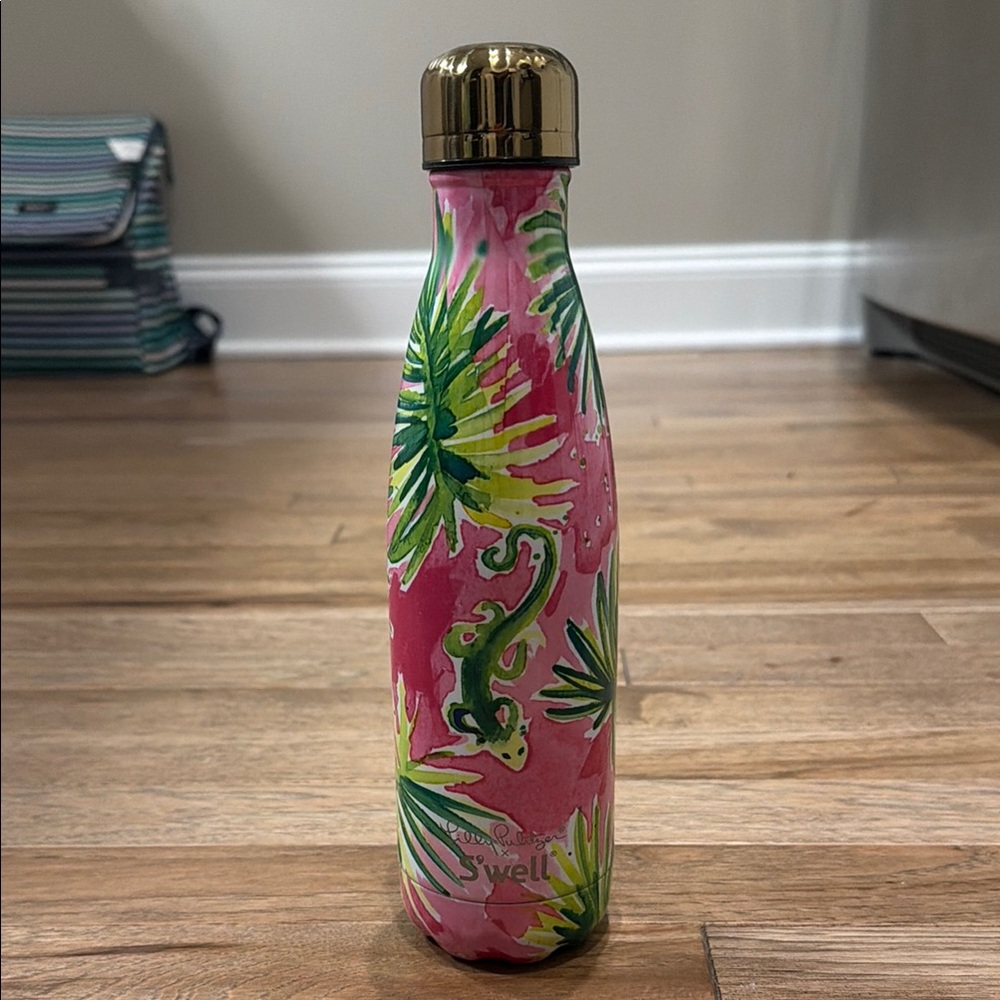 Lilly Pulitzer S'well Pink Tropical Insulated Bottle